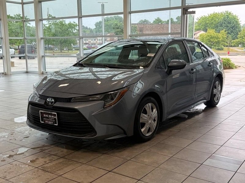 Used 2026 Toyota Corolla LE FWD image 6