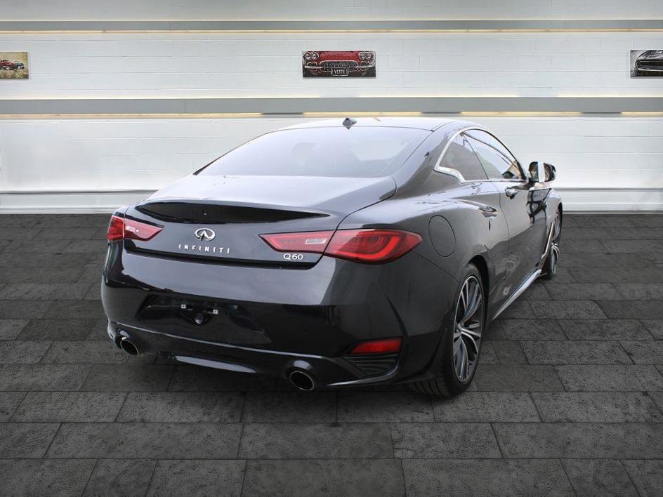 Used 2019 INFINITI Q60 3.0t Luxe w/ Essential Package RWD image 6