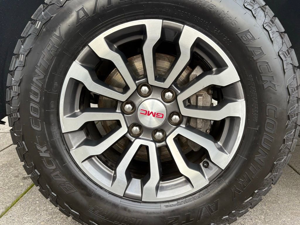 Used 2022 GMC Sierra 1500 AT4 w/ AT4 Premium Package image 10