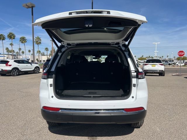 Used 2023 Jeep Grand Cherokee Limited w/ Trailer Tow Prep Group (B) image 24