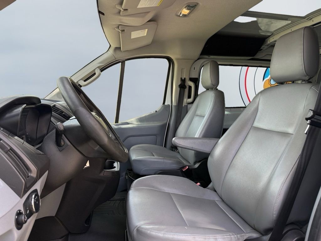Used 2015 Ford Transit 150 130 Low Roof RWD image 15
