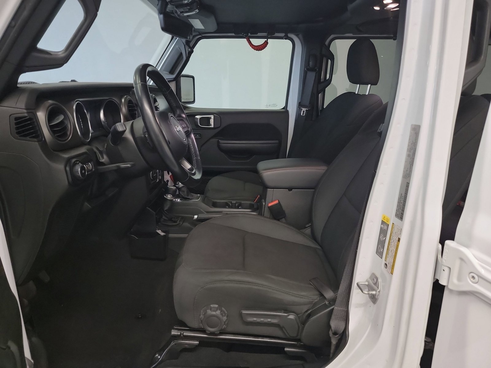 Used 2022 Jeep Wrangler Unlimited Sport AWD/4WD image 12