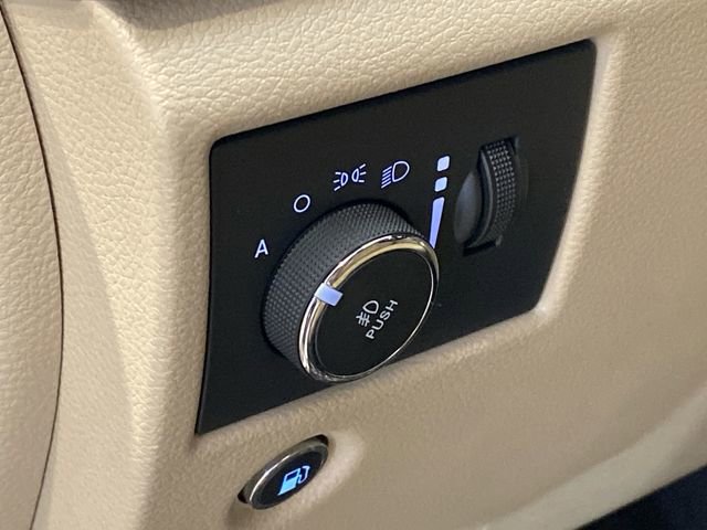Used 2017 Jeep Grand Cherokee Limited AWD/4WD image 20