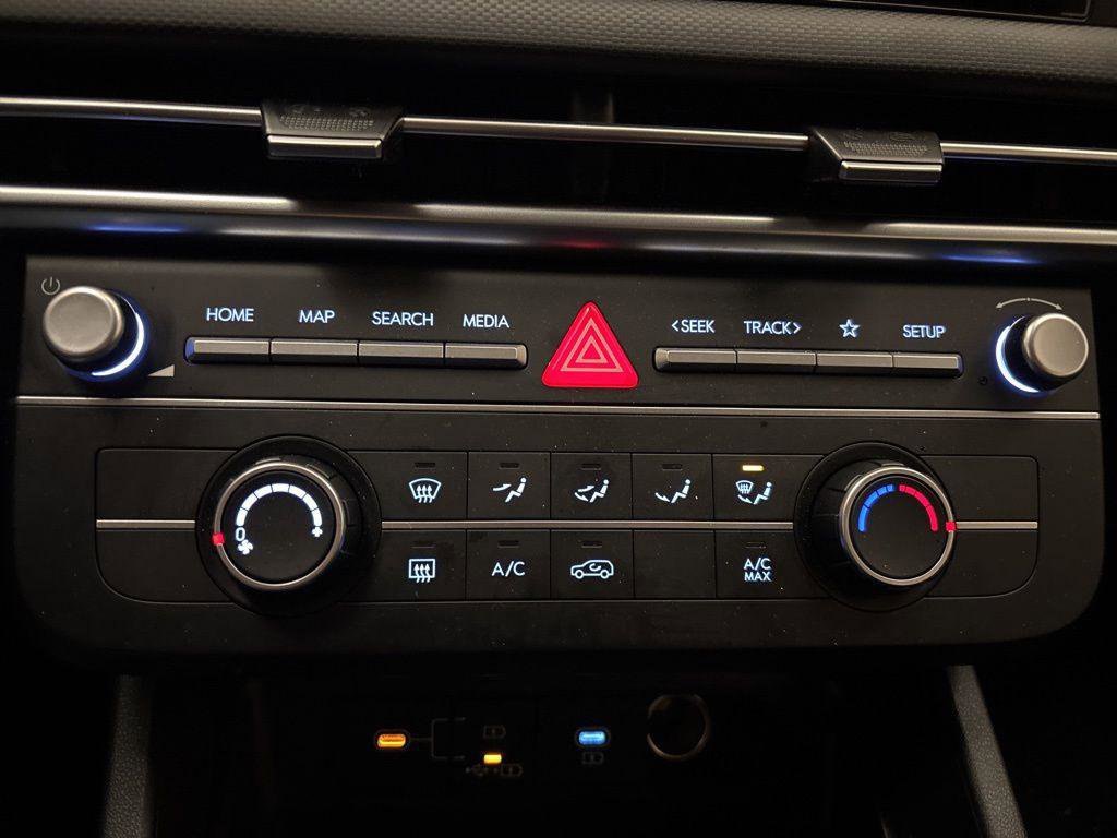 New 2025 Hyundai Tucson SE image 19