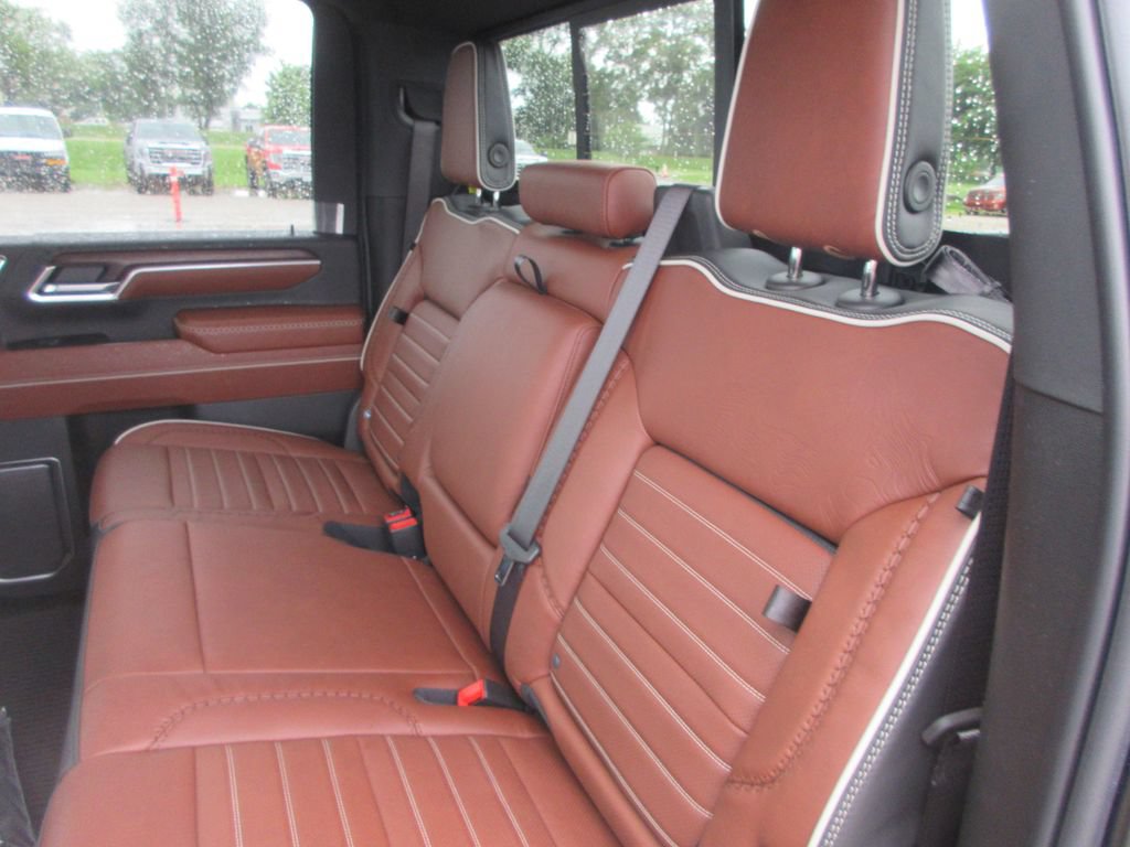 New 2026 GMC Sierra 2500 Denali Ultimate AWD/4WD image 14