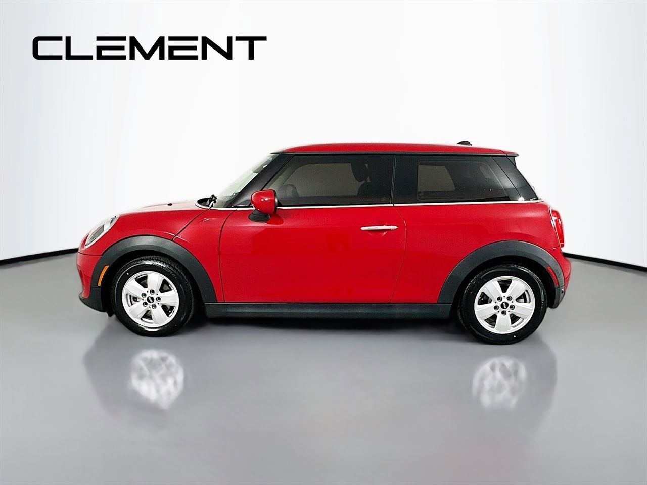 Used 2020 MINI Cooper 2-Door Hardtop image 6