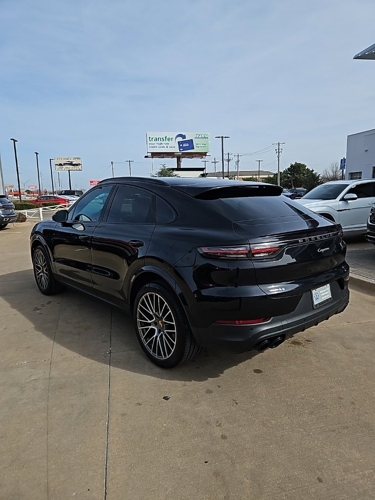Used 2022 Porsche Cayenne Coupe image 7