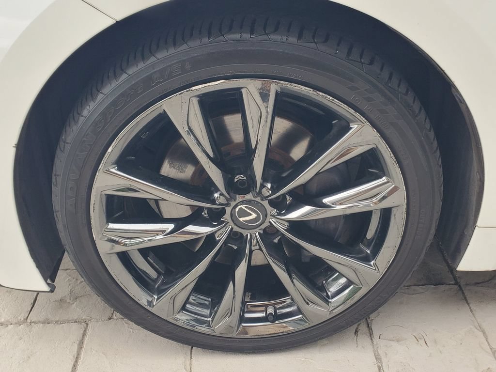 Used 2021 Lexus IS 350 F Sport w/ Accessory Package 2 AWD/4WD image 4