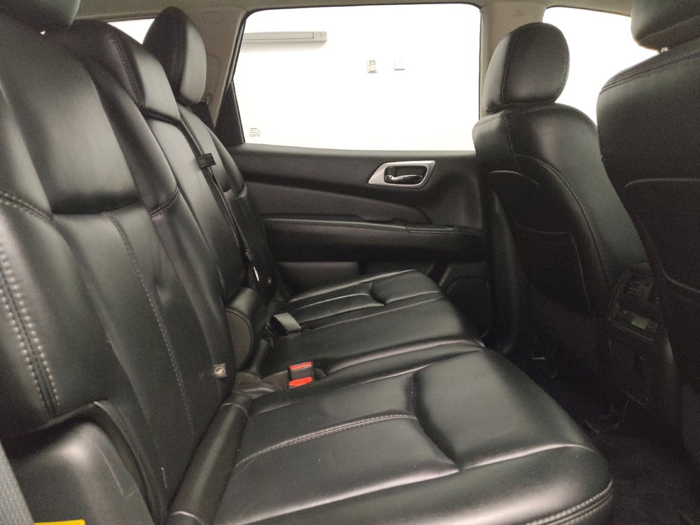 Used 2017 Nissan Pathfinder SL w/ SL Premium Package AWD/4WD image 19