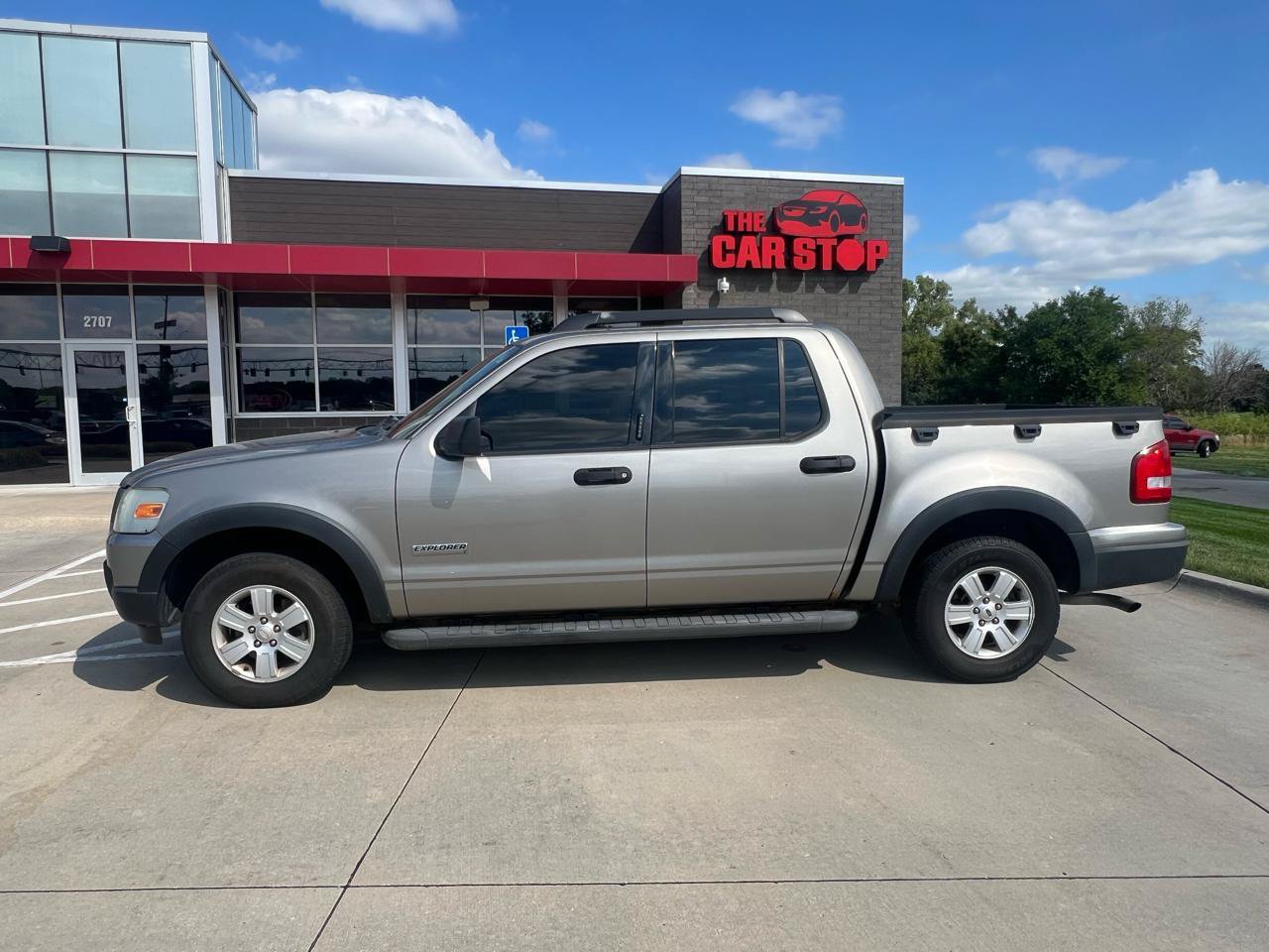 Used 2008 Ford Explorer Sport Trac XLT AWD/4WD image 1