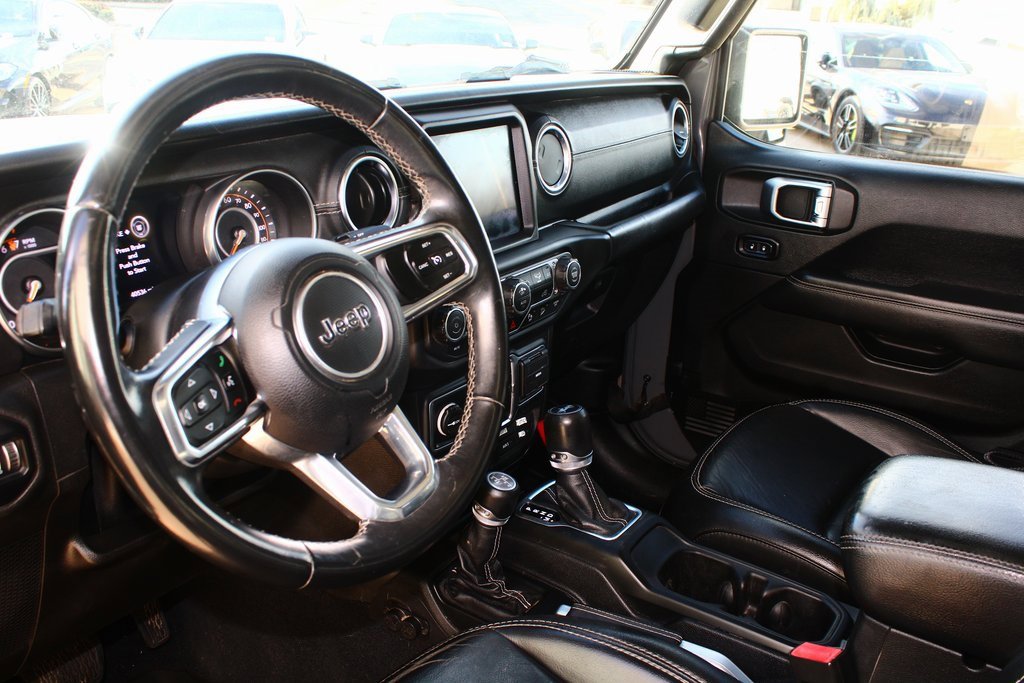 Used 2018 Jeep Wrangler Unlimited Sahara w/ Quick Order Package 24M Moab image 2