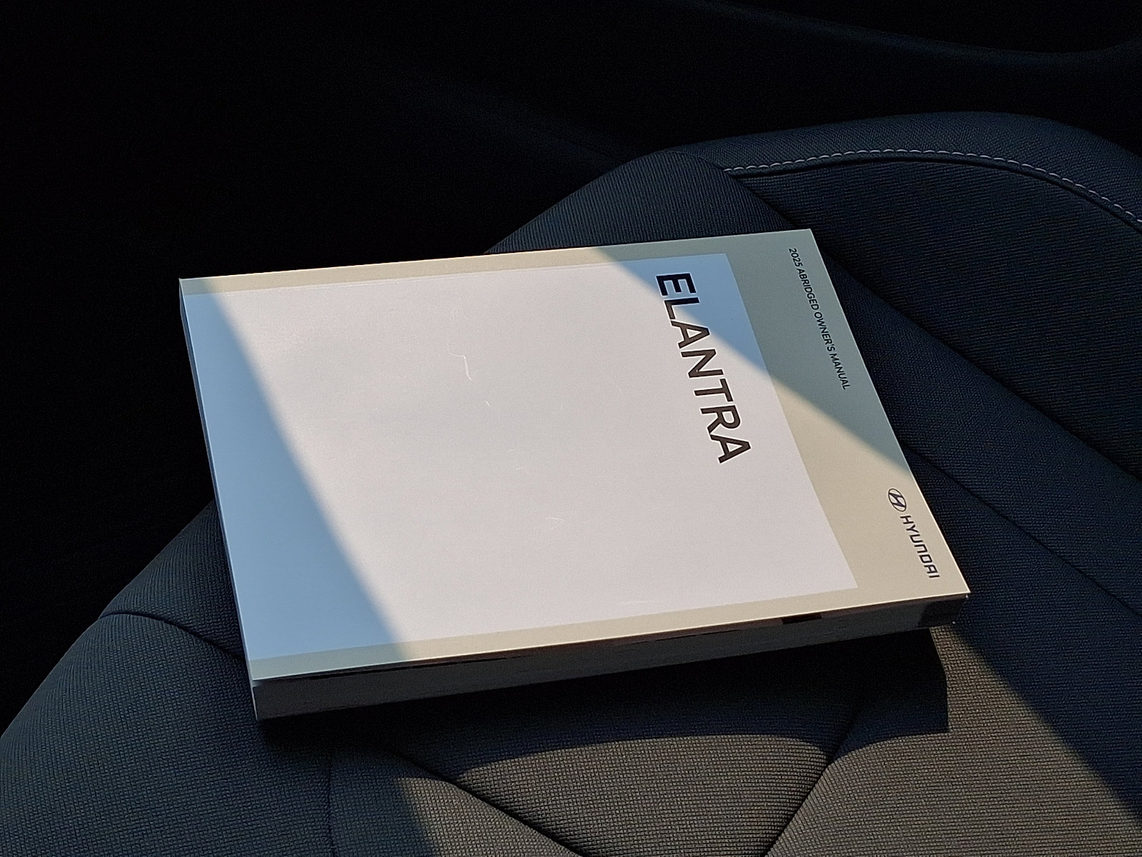 Certified 2025 Hyundai Elantra Sport FWD image 25