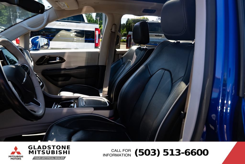 Used 2021 Chrysler Pacifica Limited AWD/4WD image 19