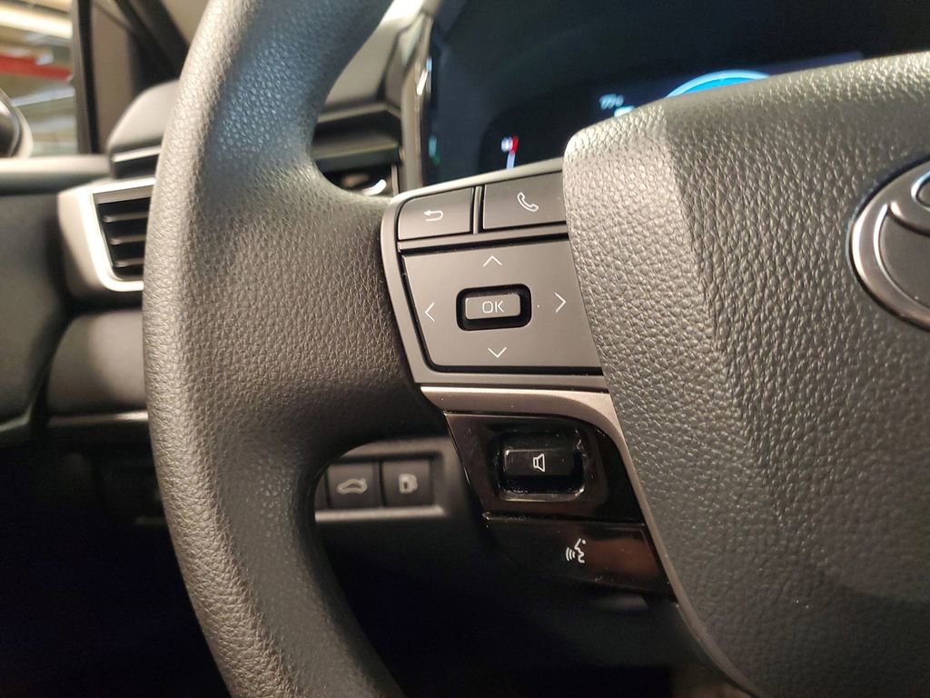 Certified 2025 Toyota Camry LE FWD image 20