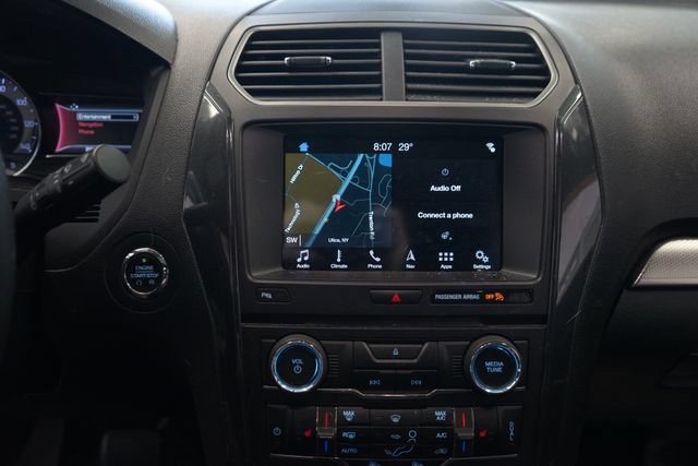 Used 2018 Ford Explorer XLT w/ Equipment Group 202A AWD/4WD image 22