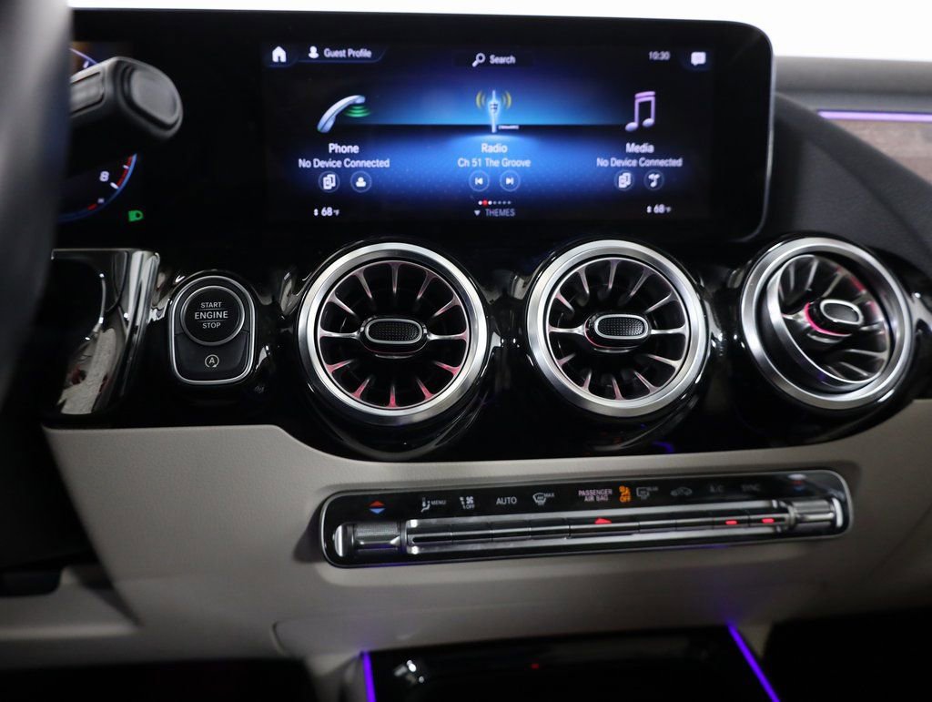 Certified 2023 Mercedes-Benz GLA 250 4MATIC w/ Premium Package image 23