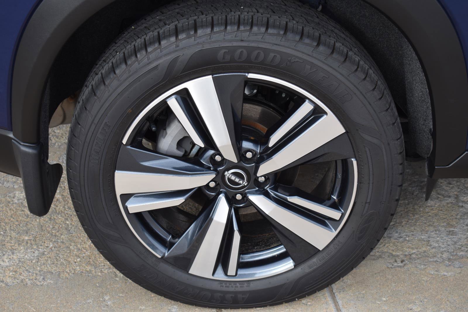 Used 2023 Nissan Rogue SL image 13