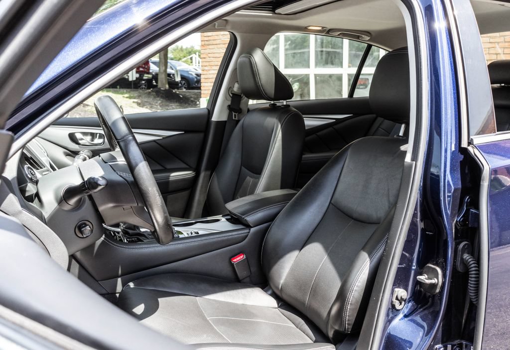 Used 2022 INFINITI Q50 Luxe AWD/4WD image 6
