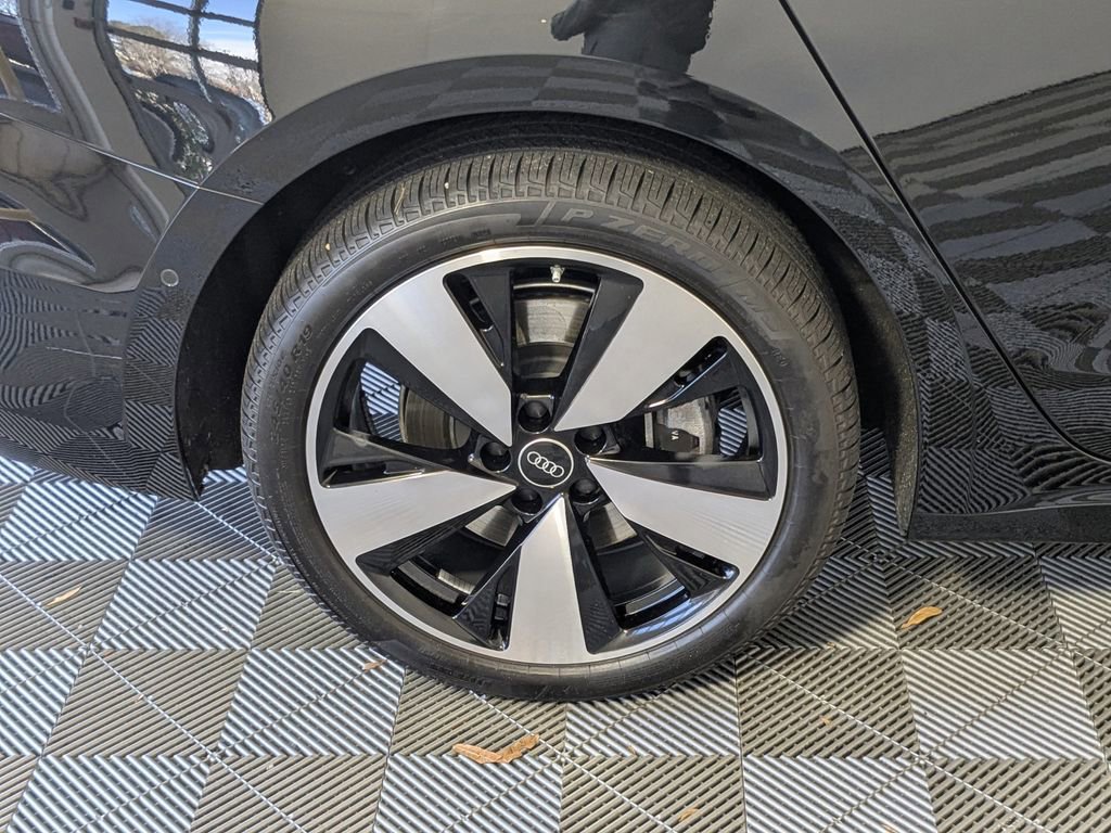 Used 2025 Audi A5 2.0T Premium Plus Sedan w/ Premium Plus image 8