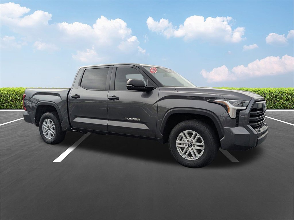 Used 2025 Toyota Tundra SR5 w/ SR5 Convenience Package image 3
