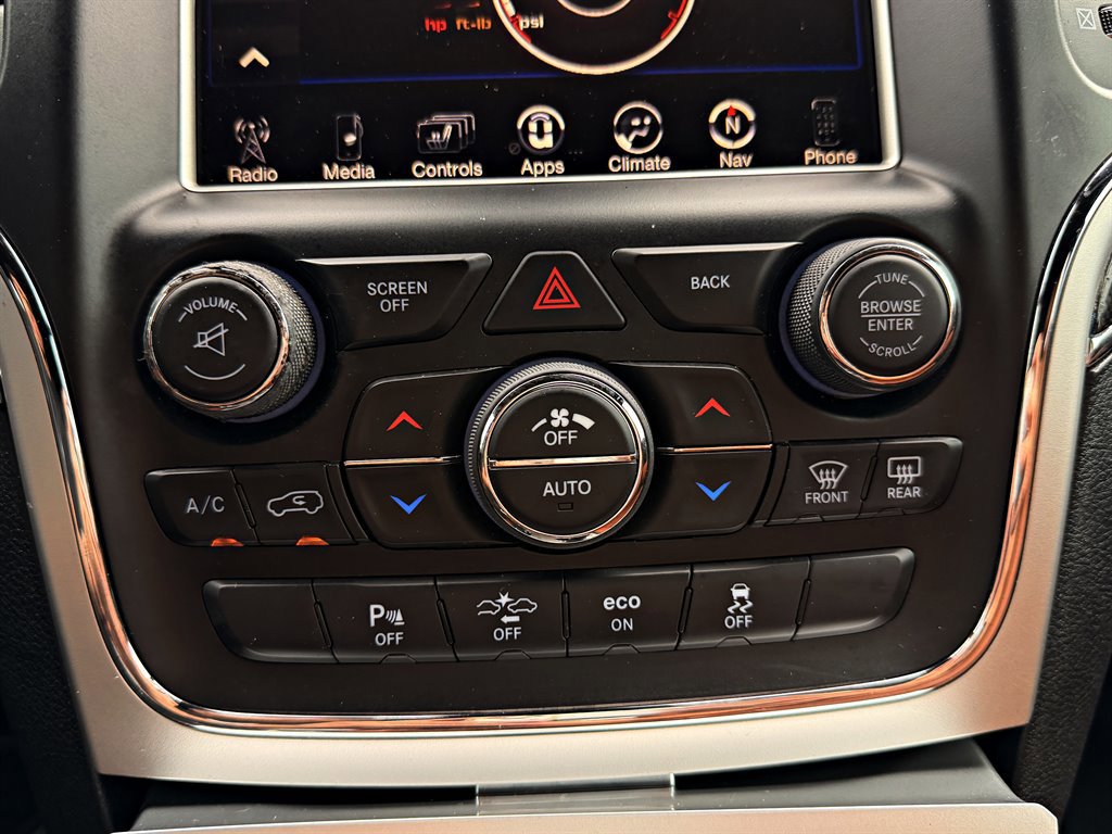 Used 2015 Jeep Grand Cherokee SRT AWD/4WD image 30