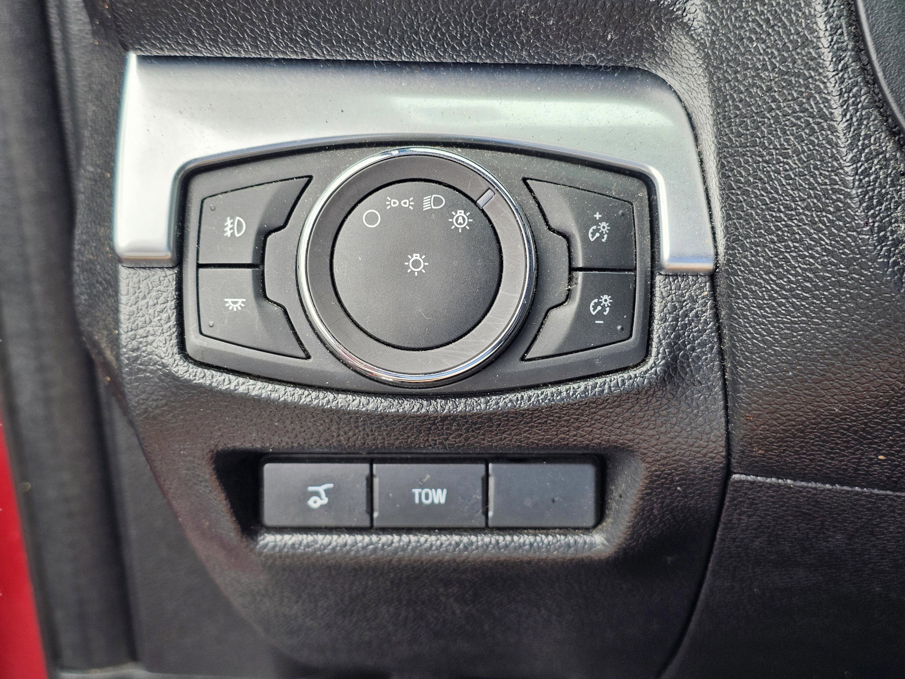 Used 2019 Ford Explorer Sport w/ Ford Safe & Smart Package AWD/4WD image 20