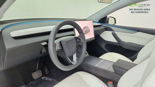 Used 2026 Tesla Model Y Long Range image 17