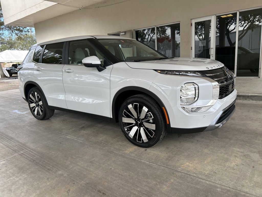 New 2026 Mitsubishi Outlander SE FWD video 2