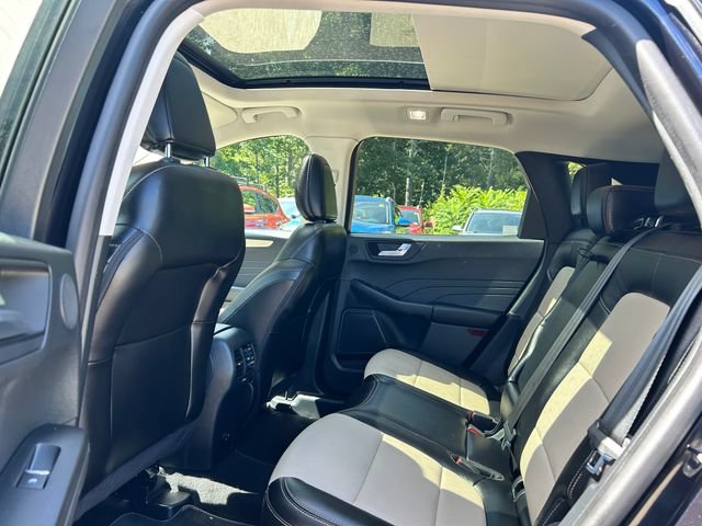 Used 2021 Ford Escape Titanium w/ Titanium Elite Package AWD/4WD image 20