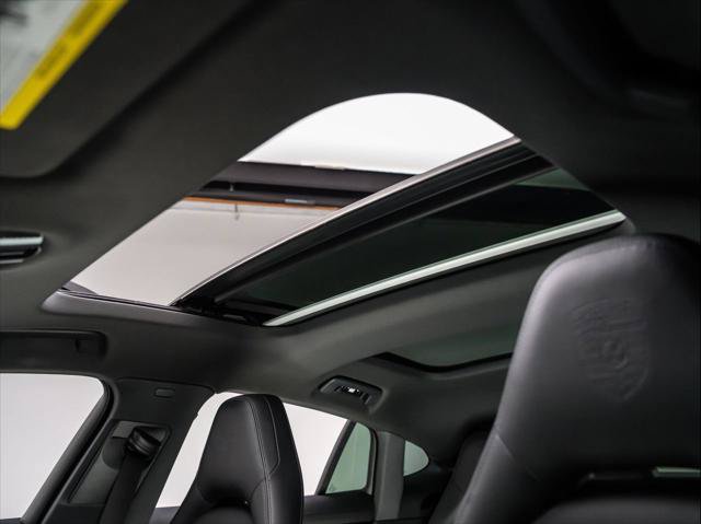 Used 2023 Porsche Panamera Platinum Edition RWD image 17