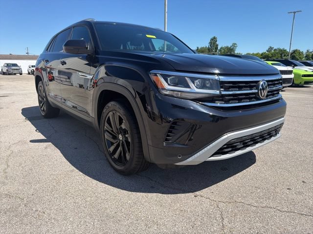 Used 2023 Volkswagen Atlas Cross Sport SE FWD image 7