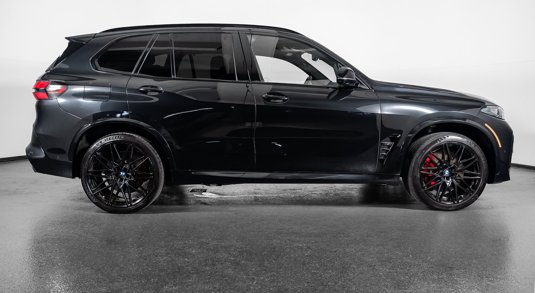 Used 2025 BMW X5 M Competition AWD/4WD image 31