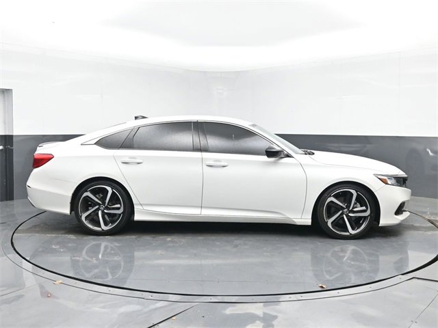 Used 2022 Honda Accord Sport image 11