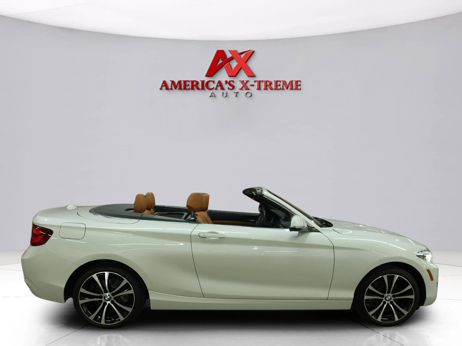 Used 2020 BMW 230i Convertible w/ Premium Package RWD image 11