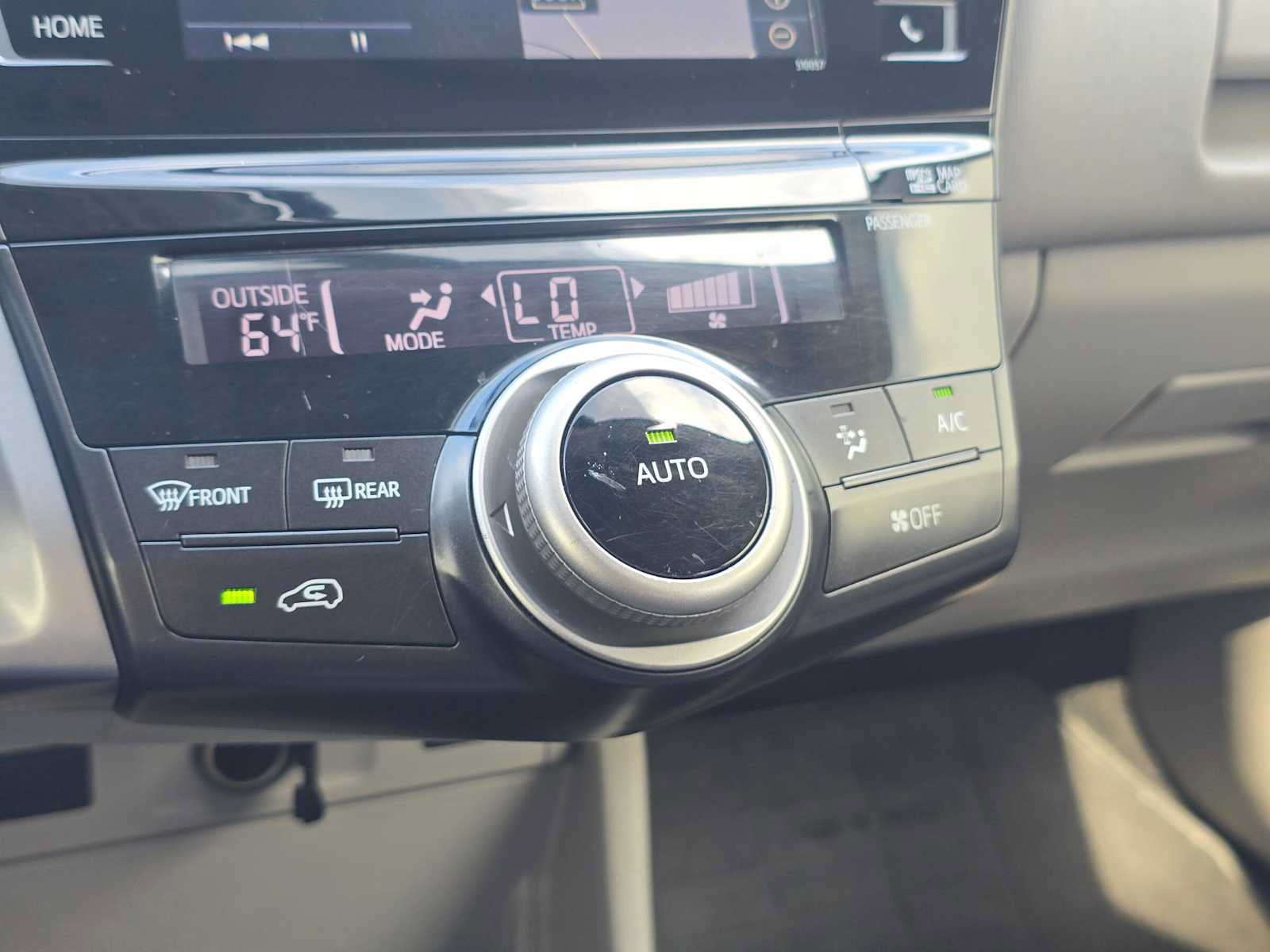 Used 2015 Toyota Prius V Three FWD image 27