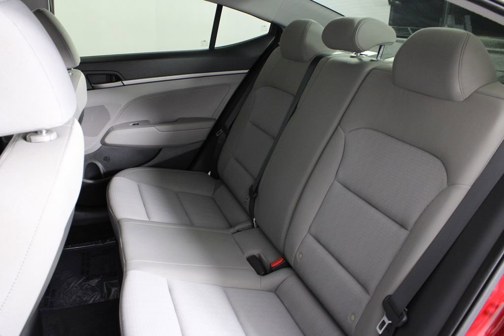 Used 2017 Hyundai Elantra SE w/ Cargo Package image 19