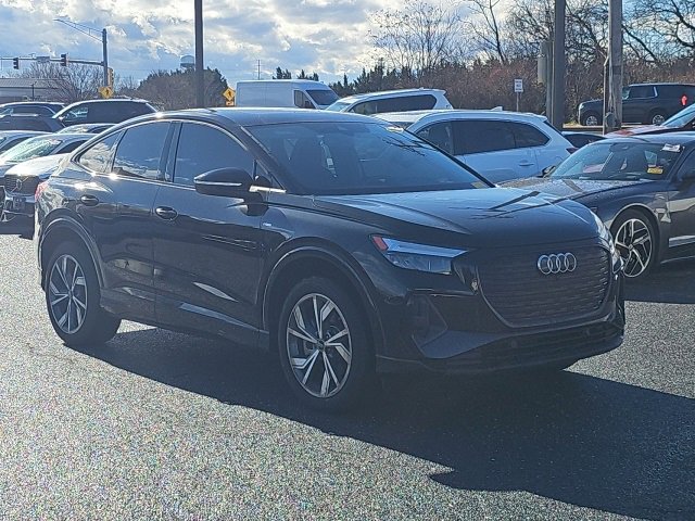 Used 2023 Audi Q4 e-tron Premium Plus w/ Premium Plus image 1