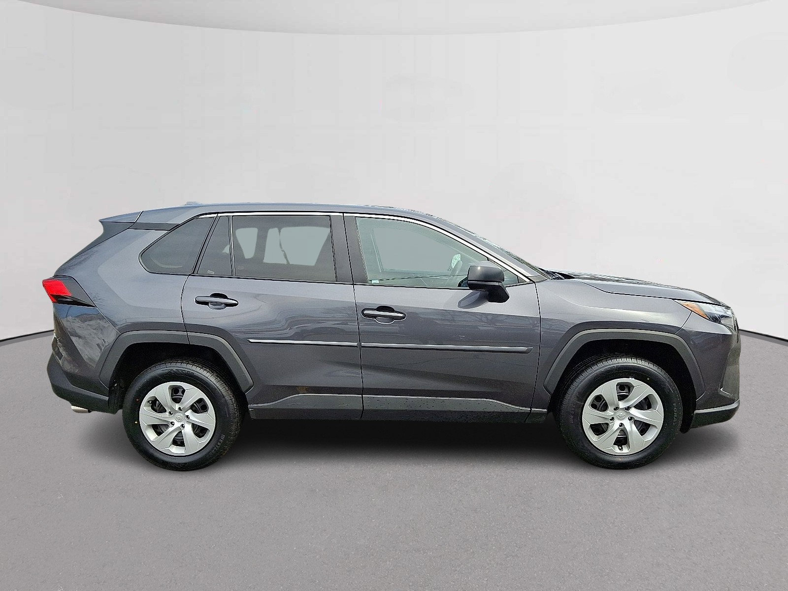 Used 2023 Toyota RAV4 LE image 12