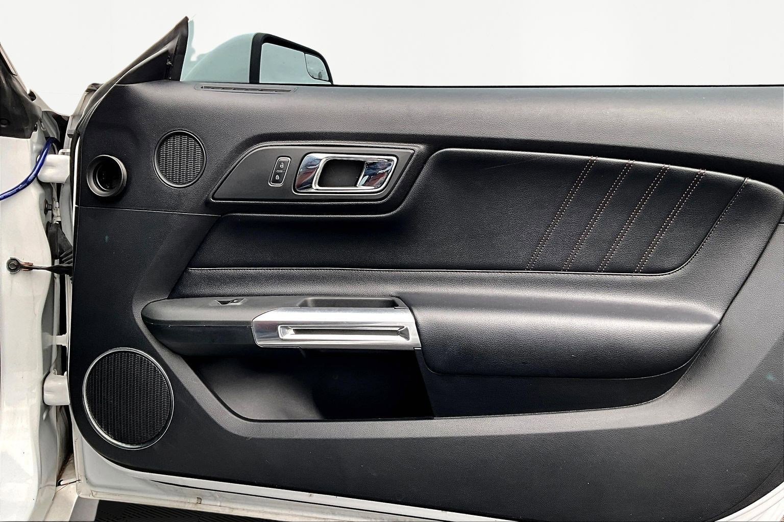 Used 2016 Ford Mustang GT Premium w/ Enhanced Security Package image 28