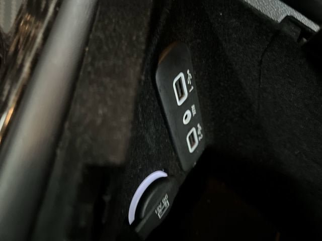 Used 2023 Dodge Challenger R/T Scat Pack RWD image 32