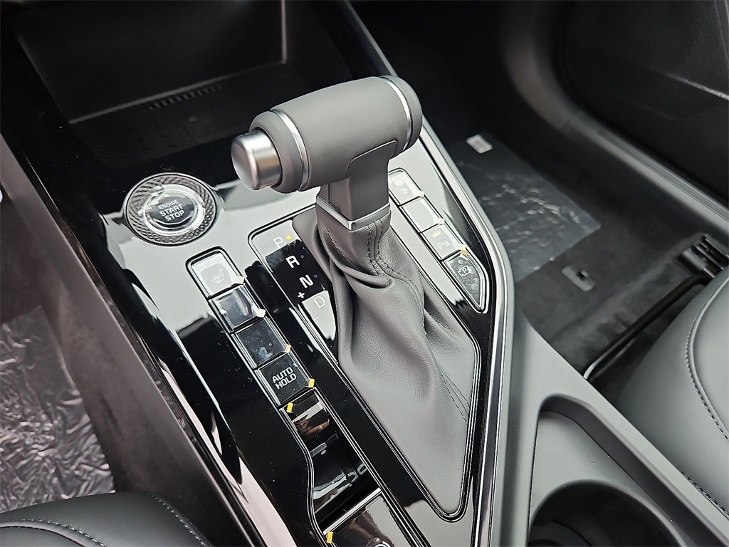 New 2025 Kia Niro EX Touring image 9