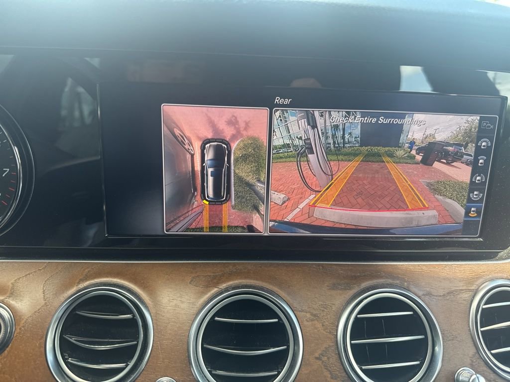 Used 2017 Mercedes-Benz E 400 E 400 image 7