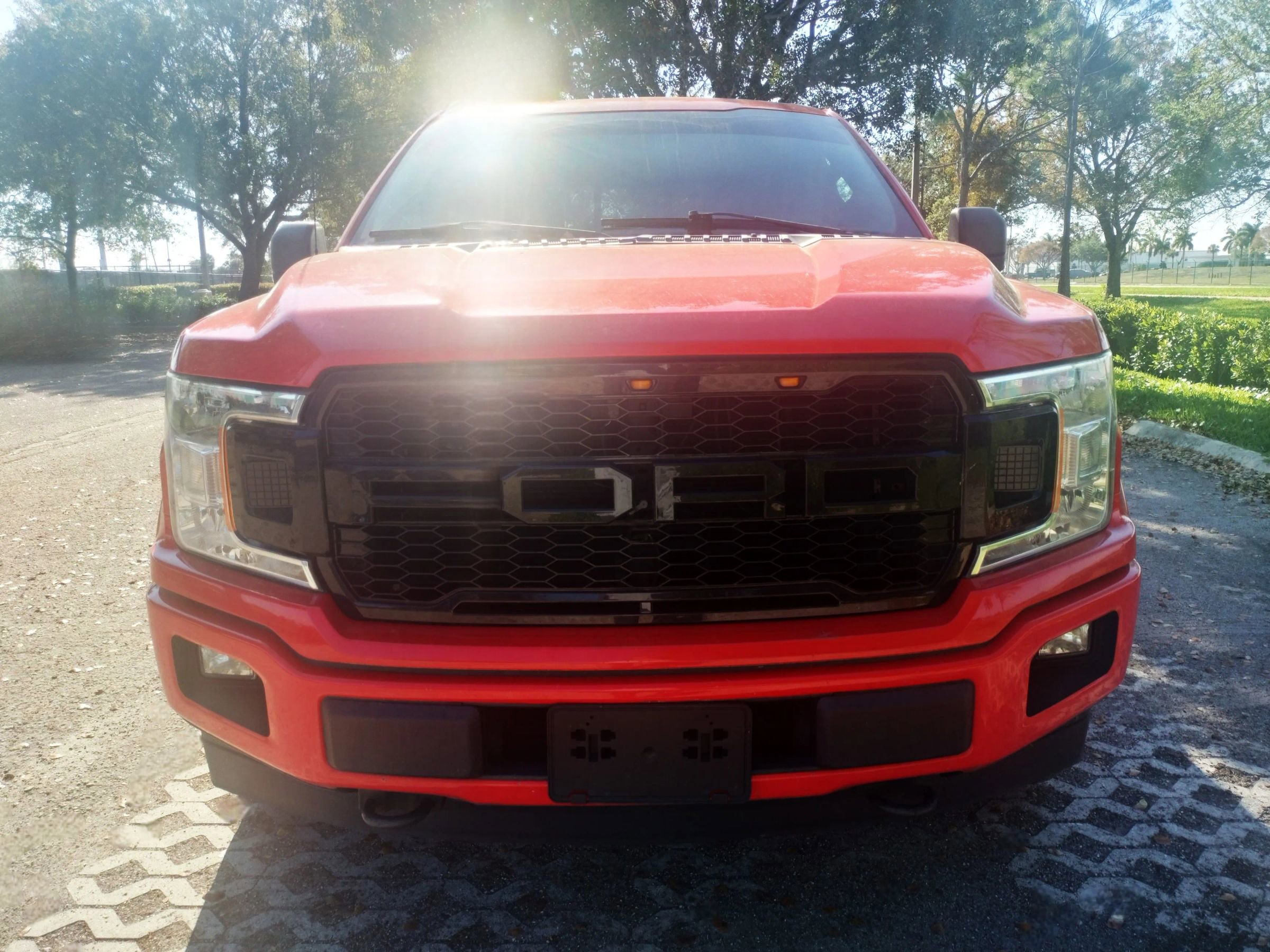 Used 2018 Ford F150 XLT w/ Equipment Group 302A Luxury AWD/4WD image 2