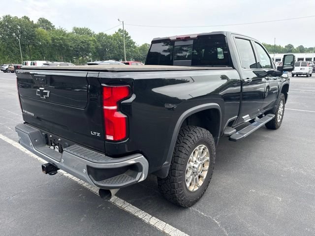 Used 2024 Chevrolet Silverado 2500 LTZ w/ LTZ Premium Package AWD/4WD image 5