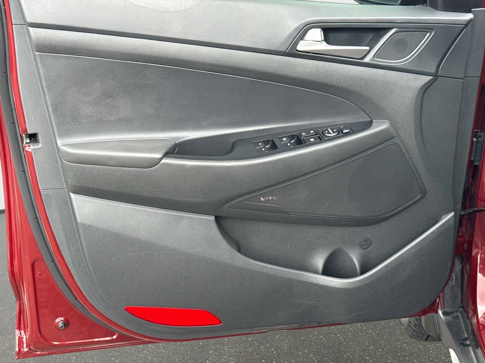 Used 2019 Hyundai Tucson Sport FWD image 21
