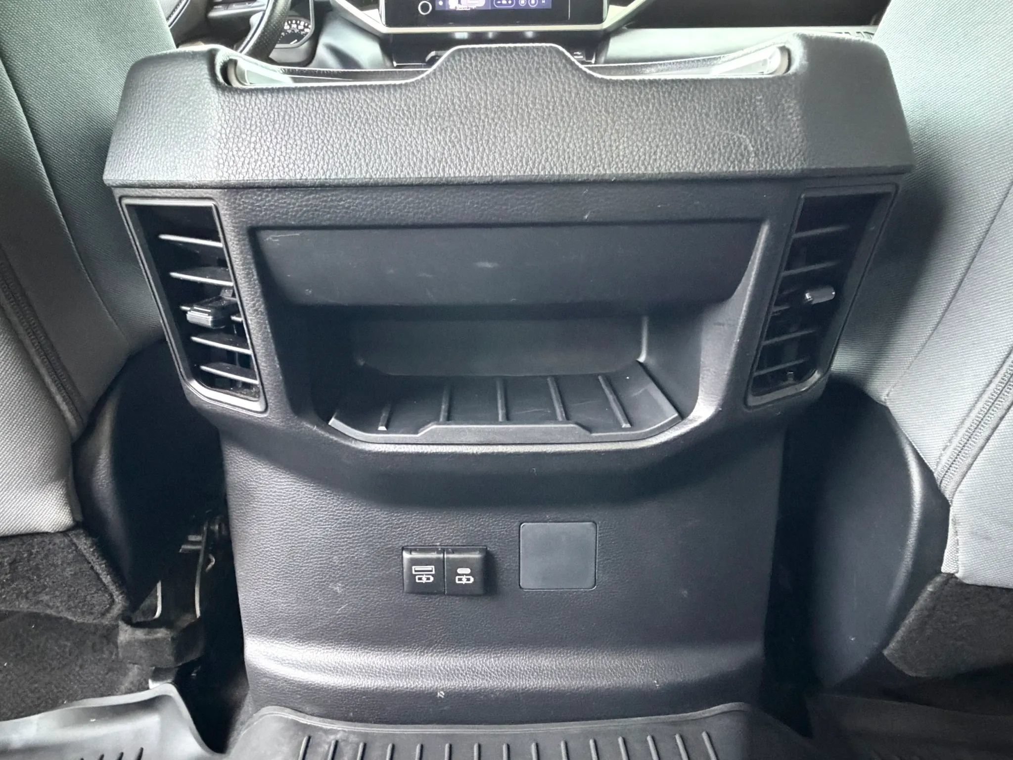 Used 2025 Toyota Tundra SR5 w/ SR5 Convenience Package AWD/4WD image 46