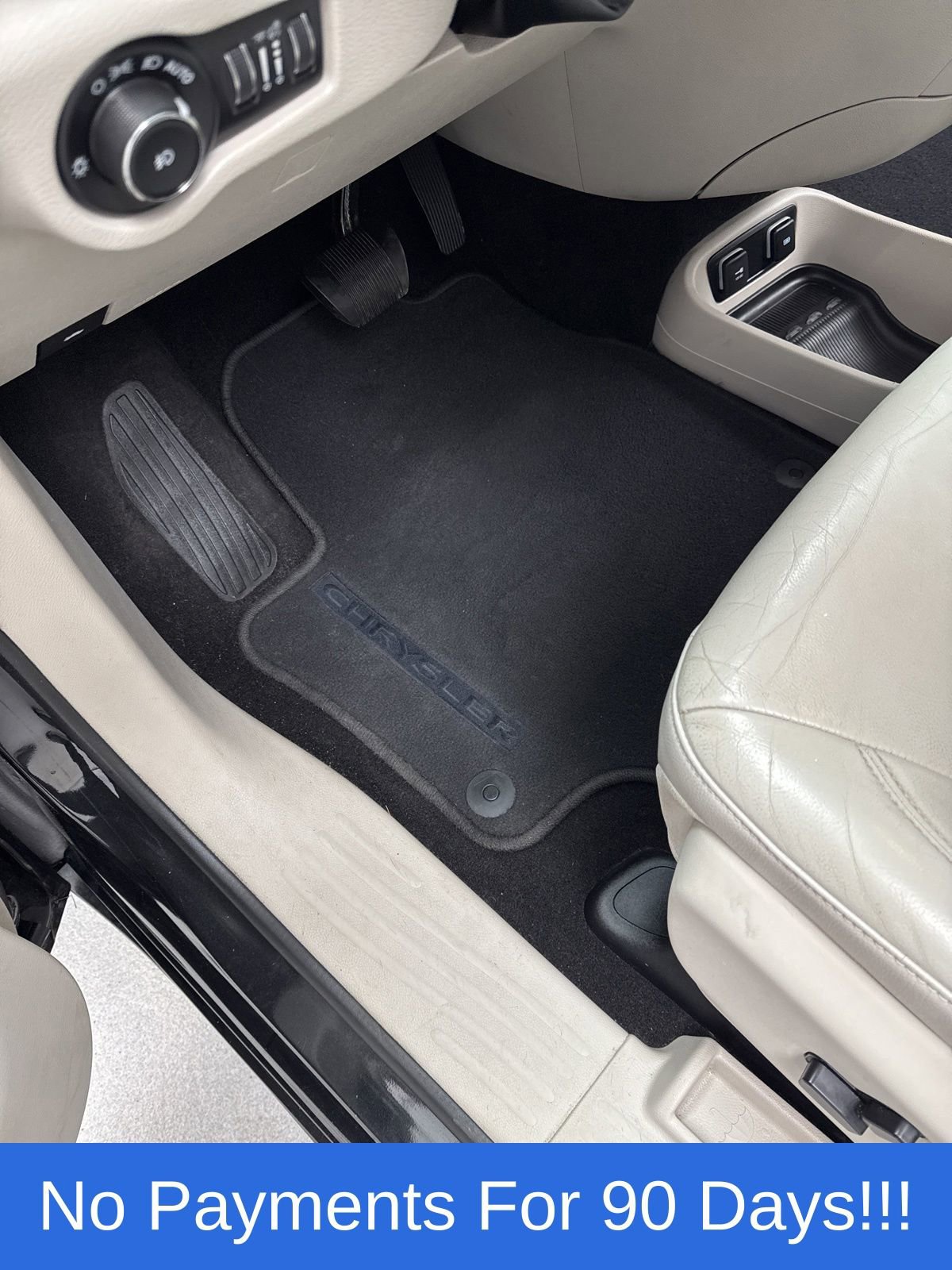 Used 2017 Chrysler Pacifica Touring-L Plus w/ Tire & Wheel Group image 15