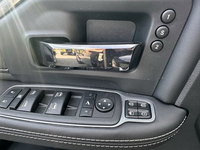 Used 2024 RAM 2500 Limited image 31