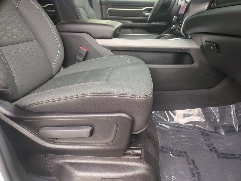 Used 2025 RAM 1500 Big Horn AWD/4WD image 18