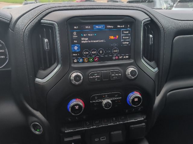 Used 2022 GMC Sierra 1500 AT4 w/ AT4 Preferred Package AWD/4WD image 17